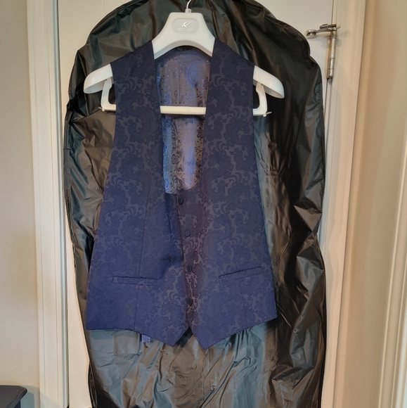 Men's formal suit - Picture 5 of 10